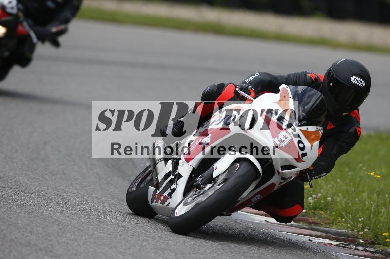 /Archiv-2024/29 12.06.2024 MOTO.CH Track Day ADR/Gruppe gelb/9